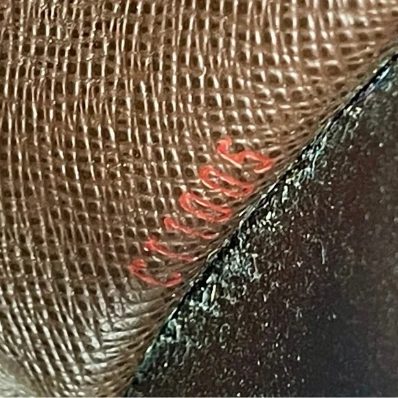 Louis Vuitton Damier Ebene 6 Hook Key Case! LV - Picture 11 of 13